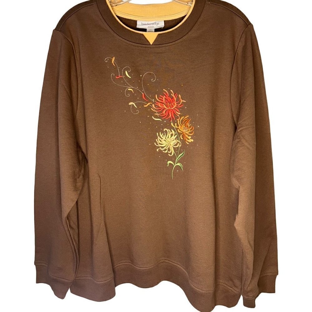 Breckenridge Women's Size 1x Brown Embroidered Floral Sweatshirt